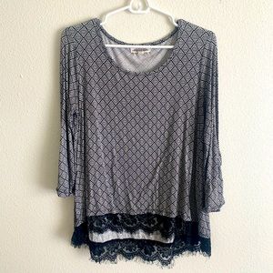 Black/White Lace Hem Blouse Crew Neck